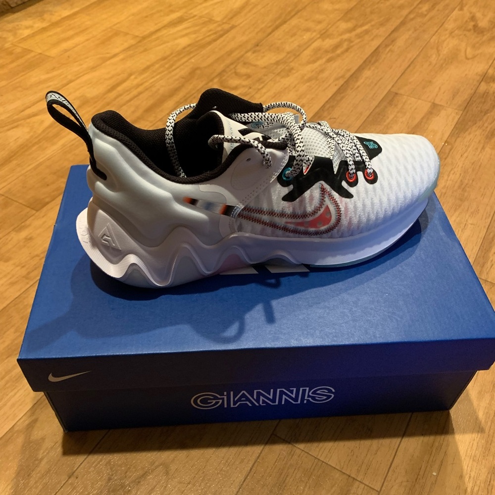 Giannis Immortality Basketball Shoes